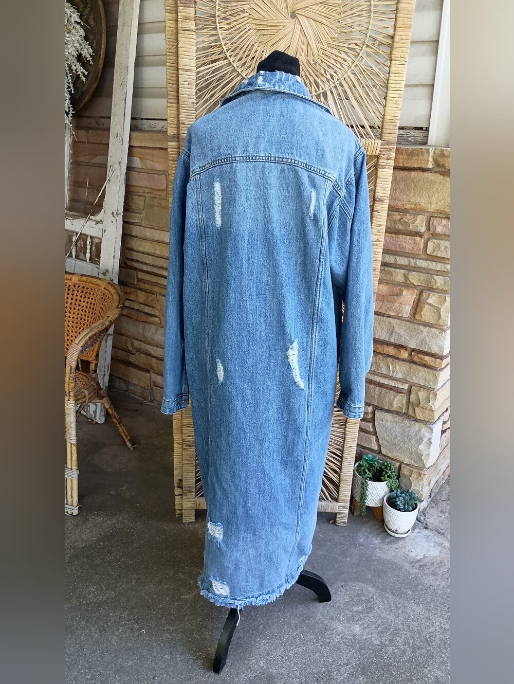 Muse Looks 100% Cotton Distressed Long Blue Denim Jacket - Women Jeans_Large - Picture 6 of 8